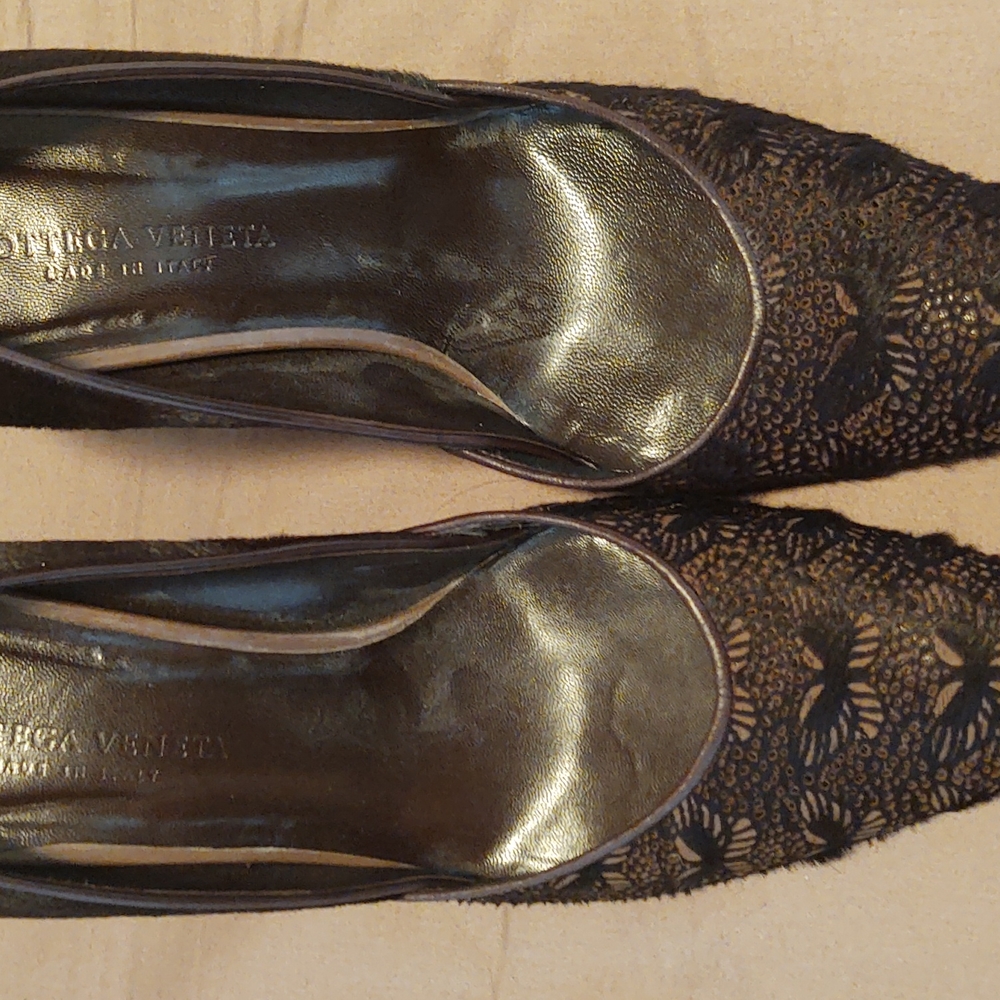 Shoes--lace front, hair back